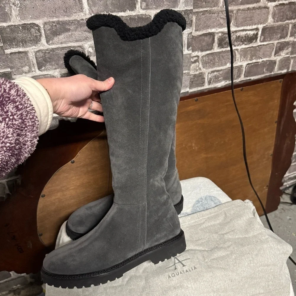 NEW AQUATALIA SHEARLING FUR LINED Mikenna Grey Suede Knee High Boots